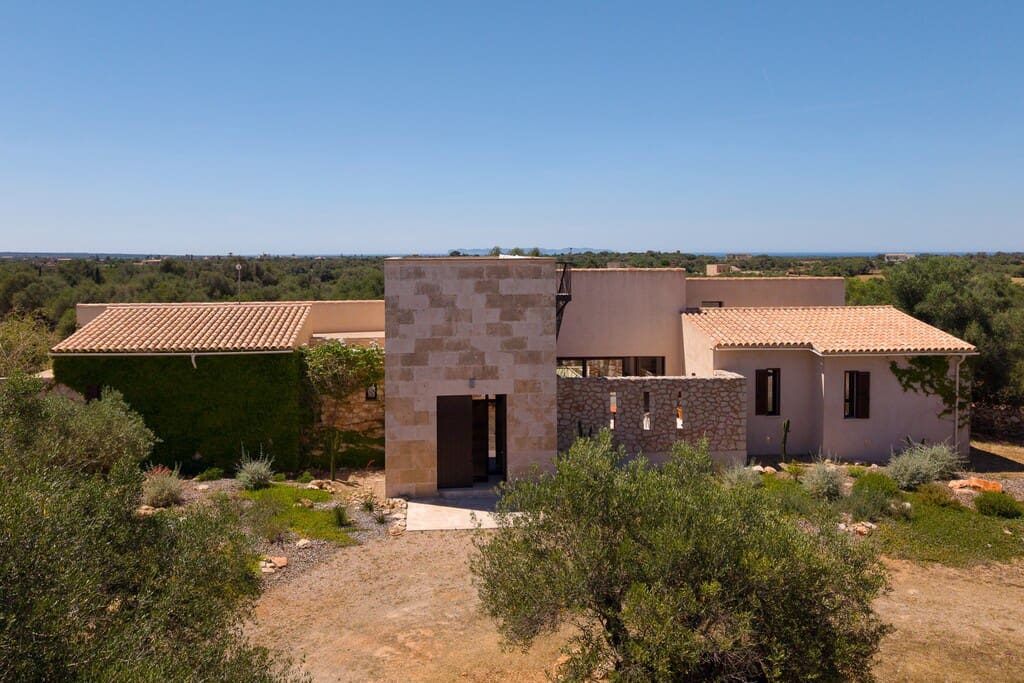 5 bedroom Finca/Country House for sale in Ses Salines with pool - € 2,900,000 (Ref: 9731751)