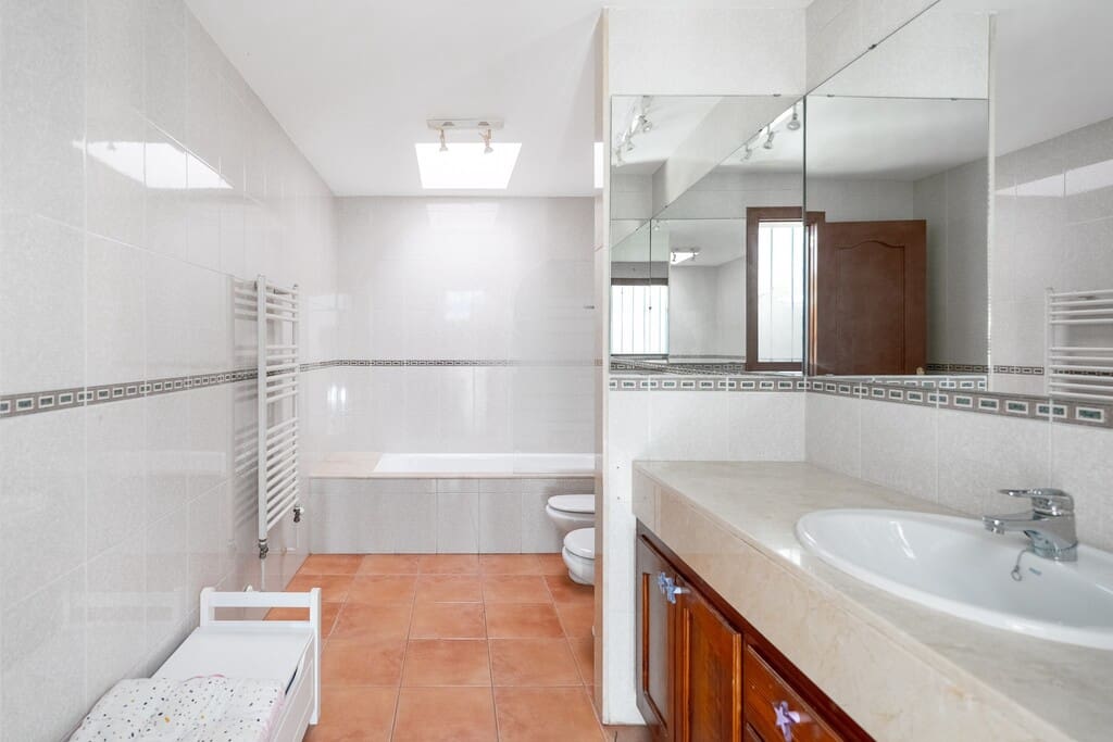 4 bedroom Semi-detached Villa for sale in Portals Nous - € 1,275,000 (Ref: 9731753)