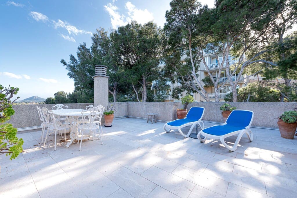 2 bedroom Apartment for sale in Pollensa / Pollenca with pool - € 815,000 (Ref: 9738329)