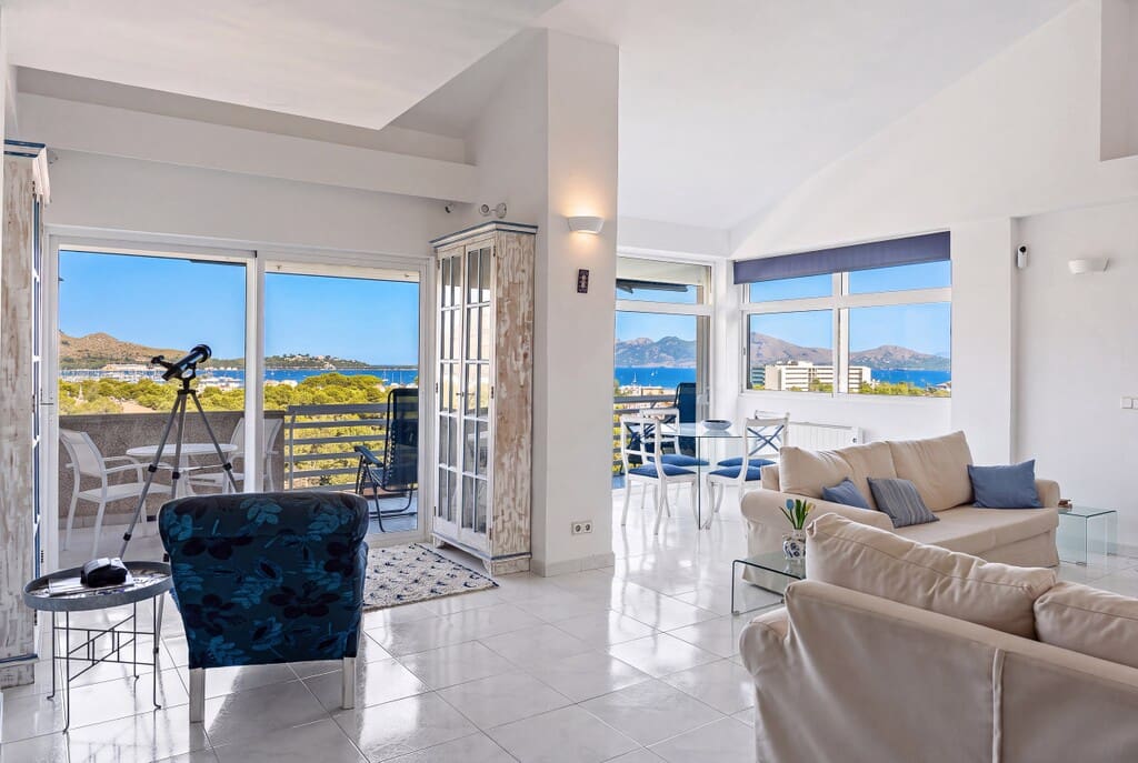 2 bedroom Apartment for sale in Pollensa / Pollenca with pool garage - € 799,000 (Ref: 9738329)