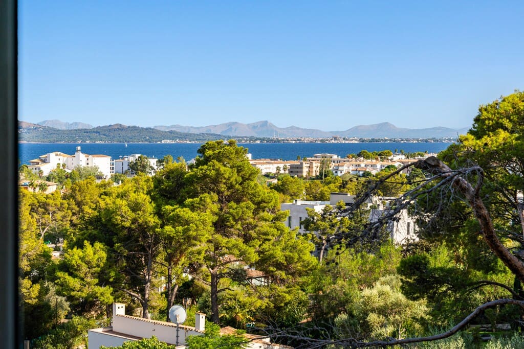 2 bedroom Apartment for sale in Pollensa / Pollenca with pool garage - € 799,000 (Ref: 9738329)