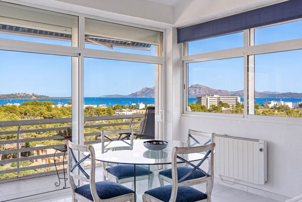2 bedroom Apartment for sale in Pollensa / Pollenca with pool garage - € 799,000 (Ref: 9738329)