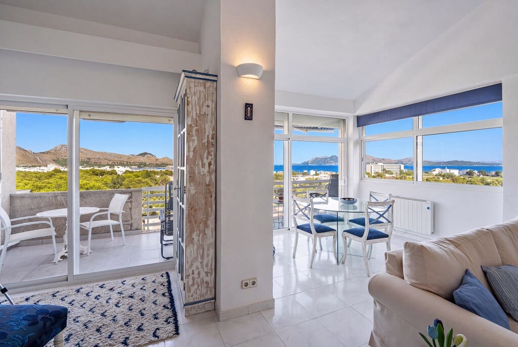 2 bedroom Apartment for sale in Pollensa / Pollenca with pool garage - € 799,000 (Ref: 9738329)
