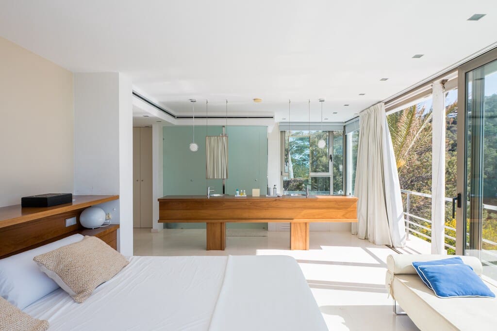 3 bedroom Villa for sale in Cala Vadella with pool - € 5,000,000 (Ref: 9770364)