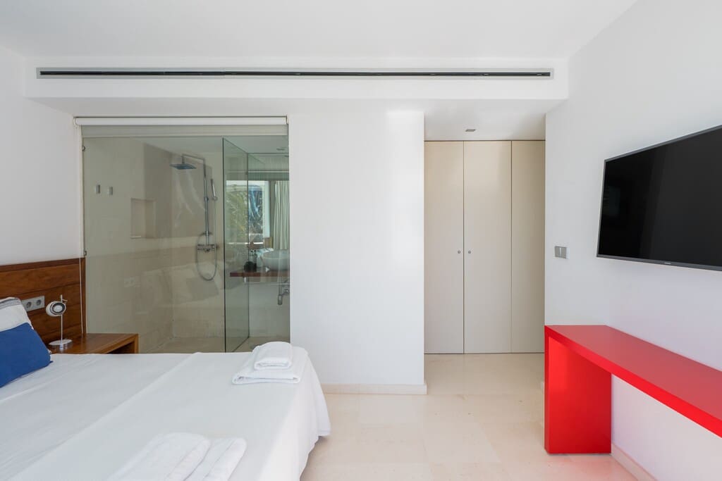 3 bedroom Villa for sale in Cala Vadella with pool - € 5,000,000 (Ref: 9770364)