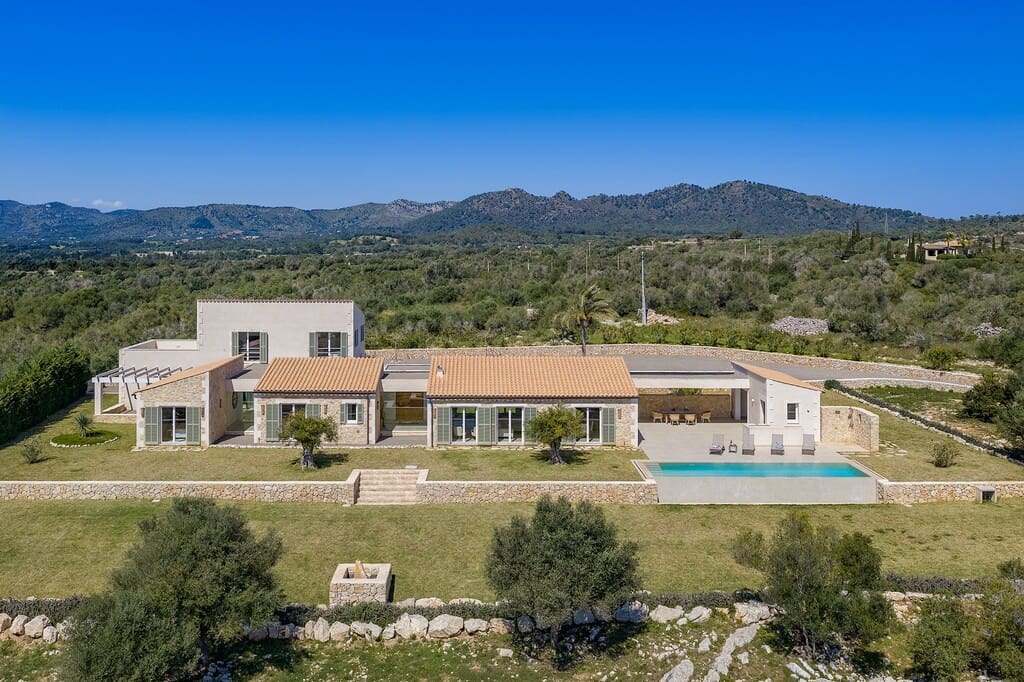 4 chambre Finca/Maison de Campagne à vendre à Sant Llorenc des Cardassar avec piscine garage - 3 400 000 € (Ref: 9770365)