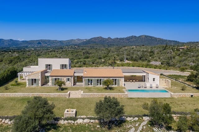 4 chambre Finca/Maison de Campagne à vendre à Sant Llorenç des Cardassar avec piscine garage - 3 400 000 € (Ref: 9770365)