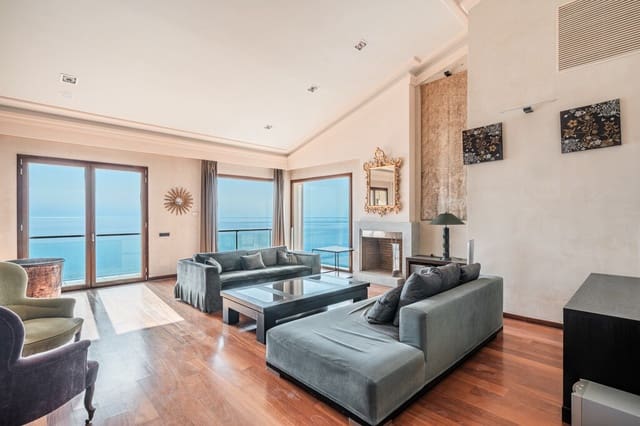 5 soveværelse Villa til salg i El Toro / Port Adriano, Calvià med swimmingpool - € 7.500.000 (Ref: 9780271)