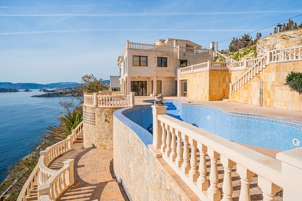 5 bedroom Villa for sale in El Toro / Port Adriano with pool - € 7,500,000 (Ref: 9780271)