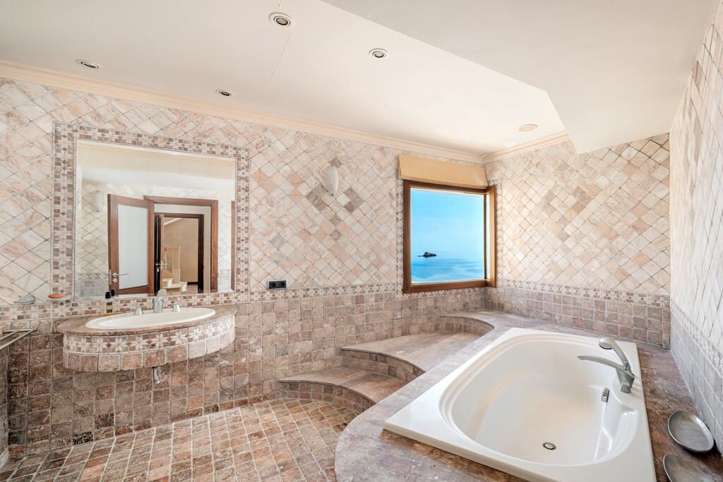 5 bedroom Villa for sale in El Toro / Port Adriano with pool - € 7,500,000 (Ref: 9780271)