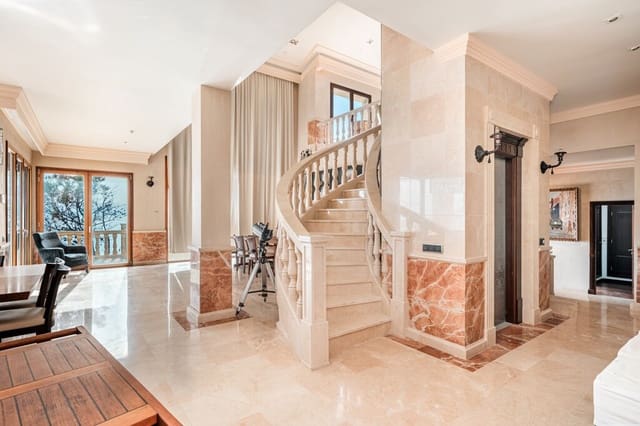 5 soveværelse Villa til salg i El Toro / Port Adriano, Calvià med swimmingpool - € 7.500.000 (Ref: 9780271)