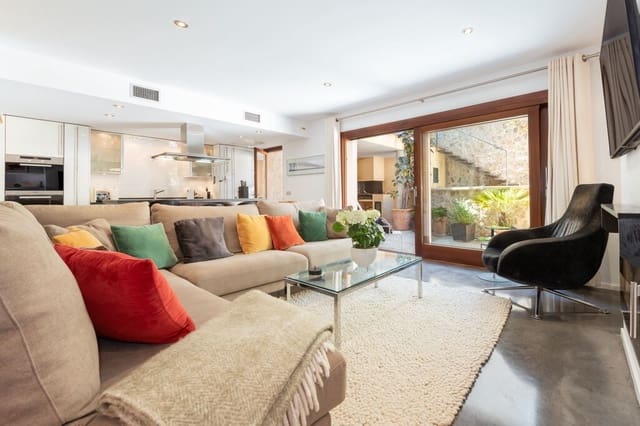 2 soveværelse Byhus til salg i Pollensa / Pollença med swimmingpool - € 775.000 (Ref: 9780272)