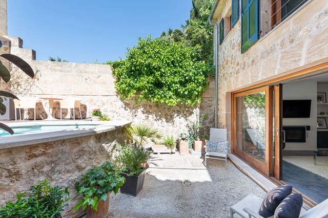 2 soveværelse Byhus til salg i Pollensa / Pollença med swimmingpool - € 775.000 (Ref: 9780272)