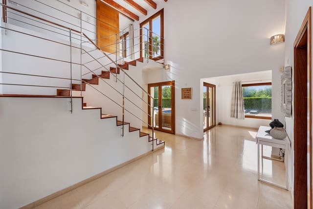 4 sypialnia Willa na sprzedaż w Pollensa / Pollença z basenem garażem - 1 470 000 € (Ref: 9784501)