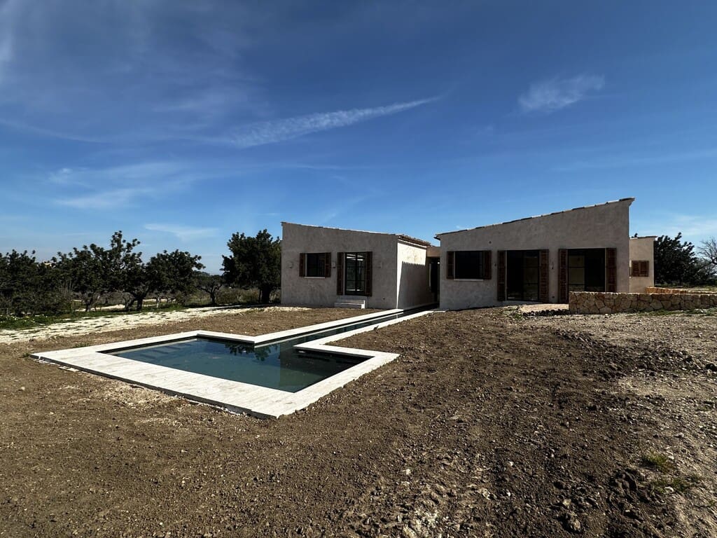 4 bedroom Finca/Country House for sale in Campanet with pool garage - € 3,500,000 (Ref: 9790805)