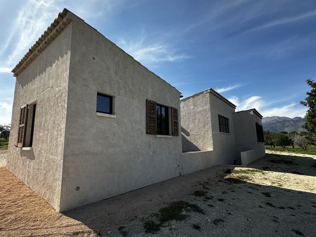 4 bedroom Finca/Country House for sale in Campanet with pool garage - € 3,500,000 (Ref: 9790805)