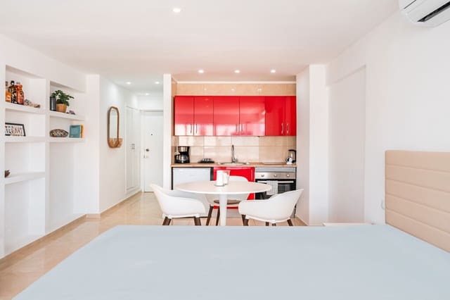 Estudio en Santa Ponsa, Calvià en venta con piscina - 295.000 € (Ref: 9805270)