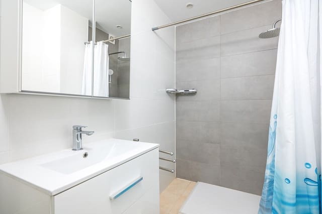 Estudio en Santa Ponsa, Calvià en venta con piscina - 295.000 € (Ref: 9805270)