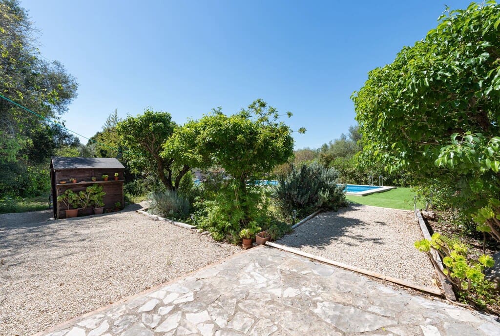 3 sovrum Finca/Hus på landet till salu i Buger med pool - 725 000 € (Ref: 9811369)