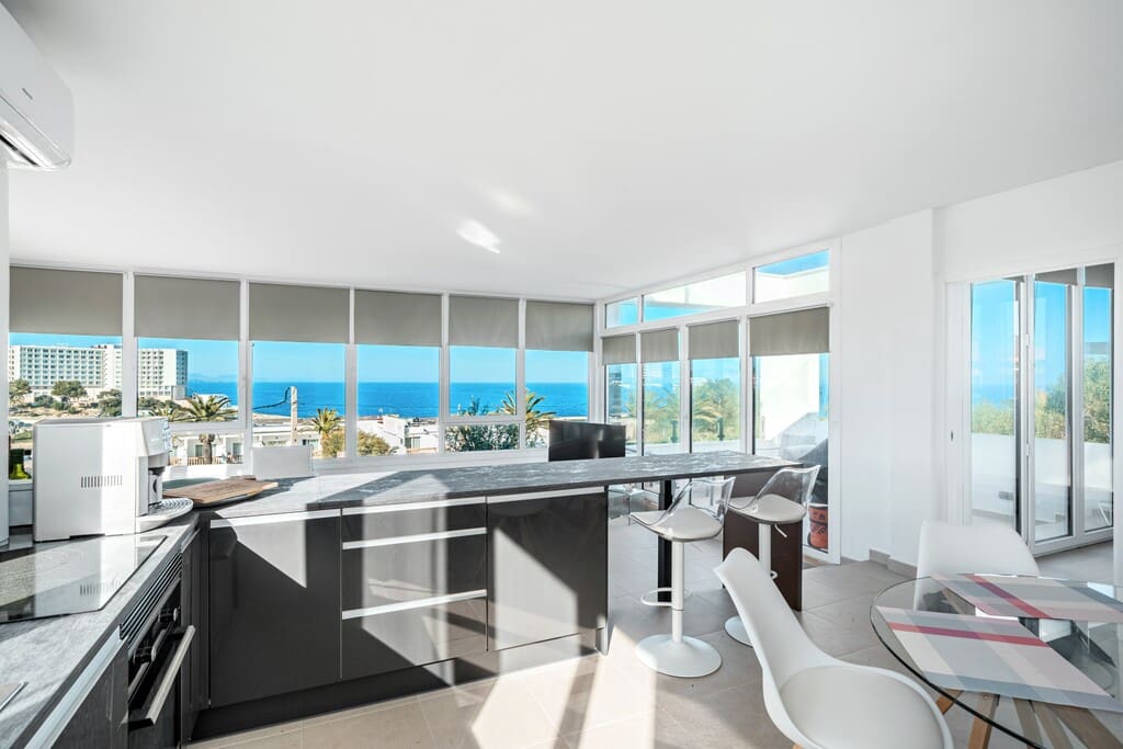 4 bedroom Villa for sale in Cala Murada with pool - € 2,150,000 (Ref: 9815684)