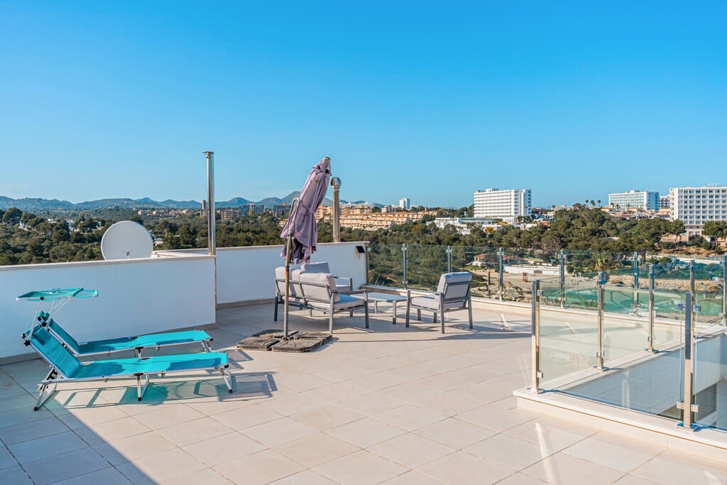 4 bedroom Villa for sale in Cala Murada with pool - € 2,150,000 (Ref: 9815684)
