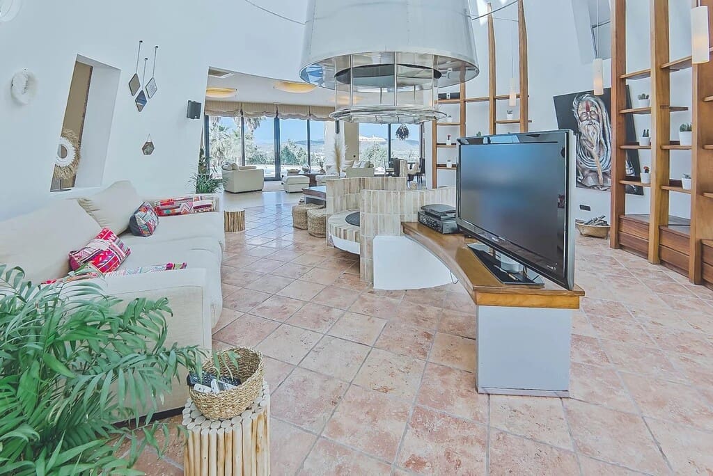 3 bedroom Villa for sale in San Jose / Sant Josep de Sa Talaia with pool - € 7,350,000 (Ref: 9842701)
