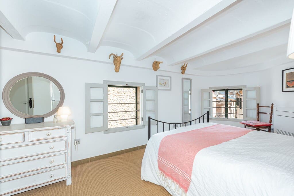 2 bedroom Penthouse for sale in Pollensa / Pollenca - € 495,000 (Ref: 9842702)