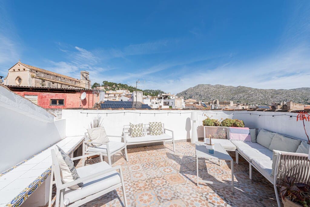 2 bedroom Penthouse for sale in Pollensa / Pollenca - € 495,000 (Ref: 9842702)