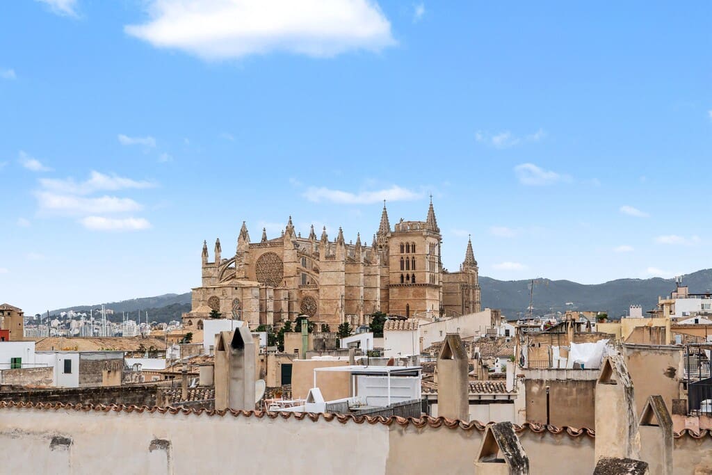 7 soveværelse Byhus til salg i Palma de Mallorca med garage - € 4.620.000 (Ref: 9849157)