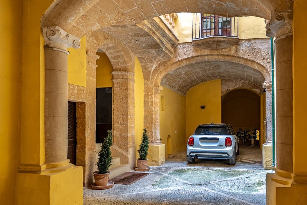 7 soveværelse Byhus til salg i Palma de Mallorca med garage - € 4.620.000 (Ref: 9849157)