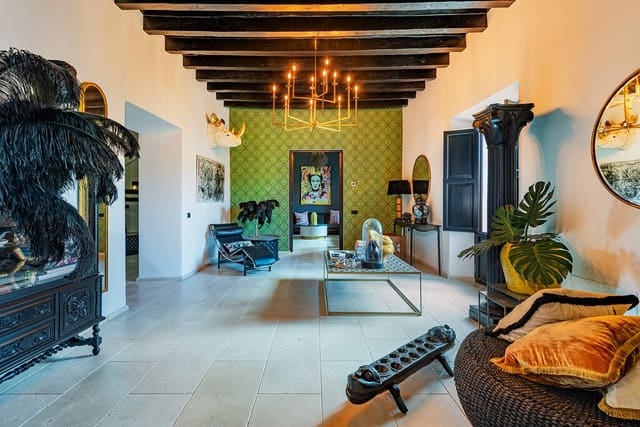 9 quarto Casa em Banda para venda em Sencelles com piscina garagem - 3 900 000 € (Ref: 9855150)