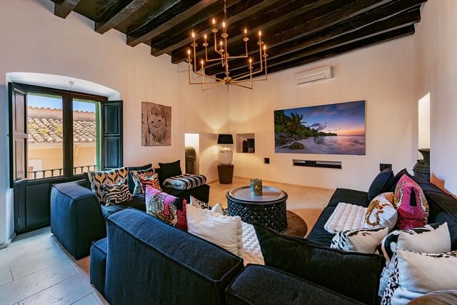 9 quarto Casa em Banda para venda em Sencelles com piscina garagem - 3 900 000 € (Ref: 9855150)