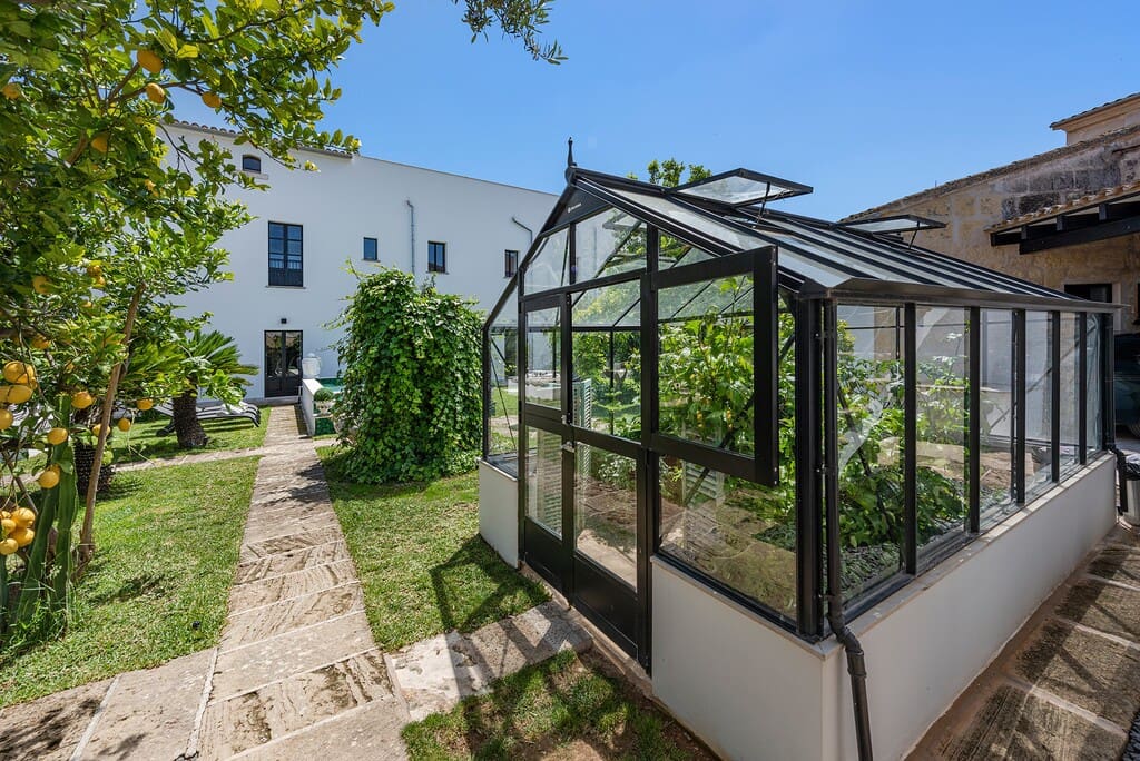 9 quarto Casa em Banda para venda em Sencelles com piscina garagem - 3 900 000 € (Ref: 9855150)