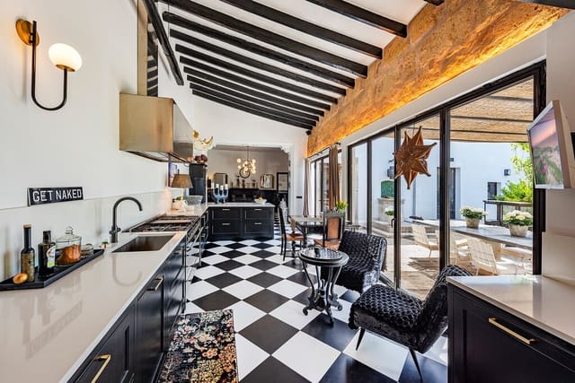 9 quarto Casa em Banda para venda em Sencelles com piscina garagem - 3 900 000 € (Ref: 9855150)