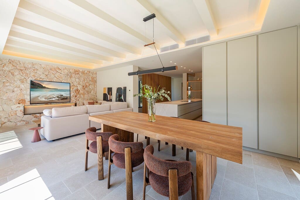 4 bedroom Villa for sale in Colonia de Sant Pere / Colonia de San Pedro with pool - € 2,300,000 (Ref: 9859635)