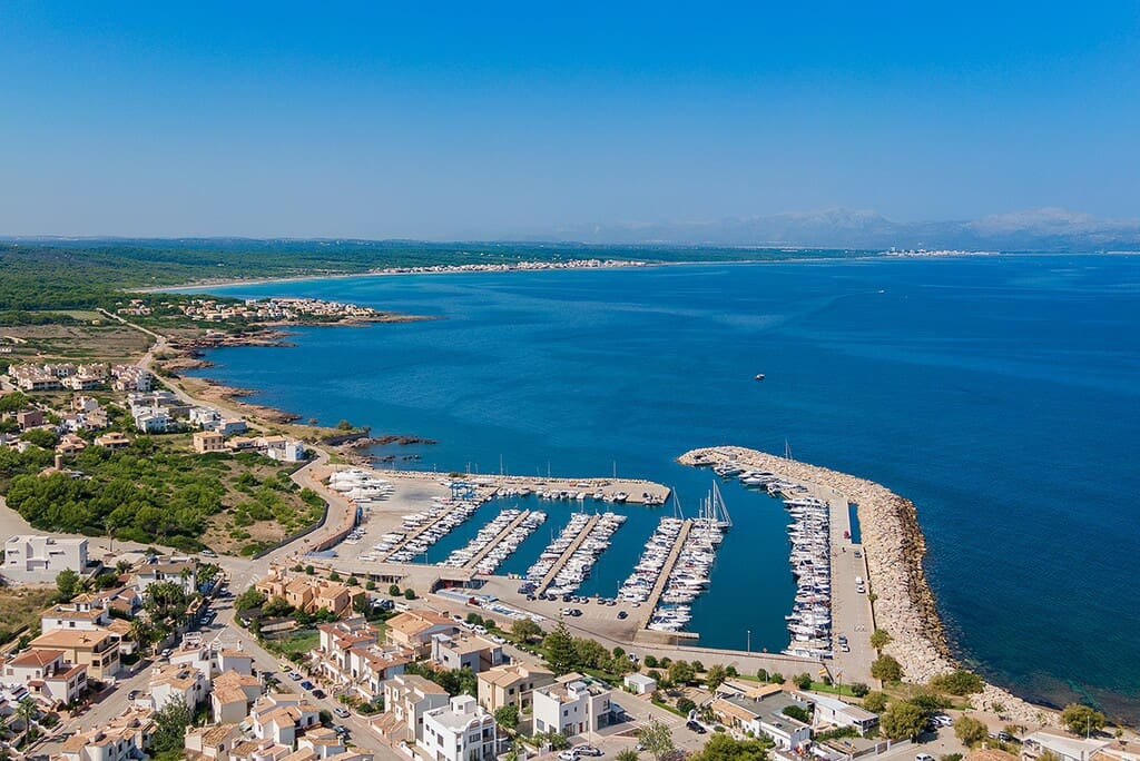 4 bedroom Villa for sale in Colonia de Sant Pere / Colonia de San Pedro with pool - € 2,300,000 (Ref: 9859635)