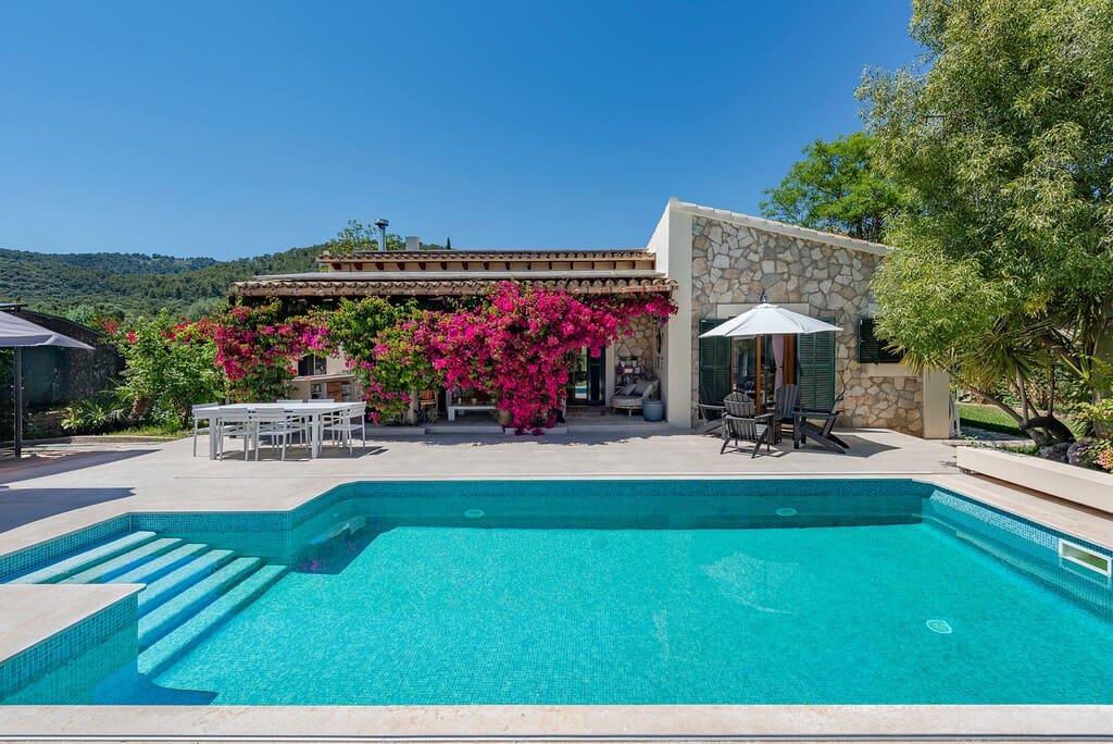 3 bedroom Villa for sale in Sa Pobla with pool - € 1,300,000 (Ref: 9864781)