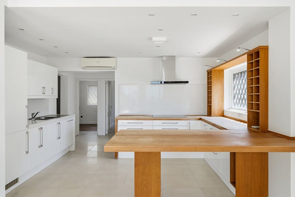6 bedroom Villa for sale in Costa d'en Blanes with pool garage - € 3,200,000 (Ref: 9868380)