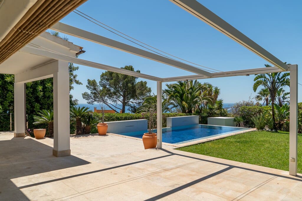 6 bedroom Villa for sale in Costa d'en Blanes with pool garage - € 3,200,000 (Ref: 9868380)