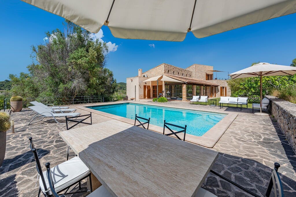 3 quarto Quinta/Casa Rural para venda em Son Servera com piscina - 1 980 000 € (Ref: 9873071)