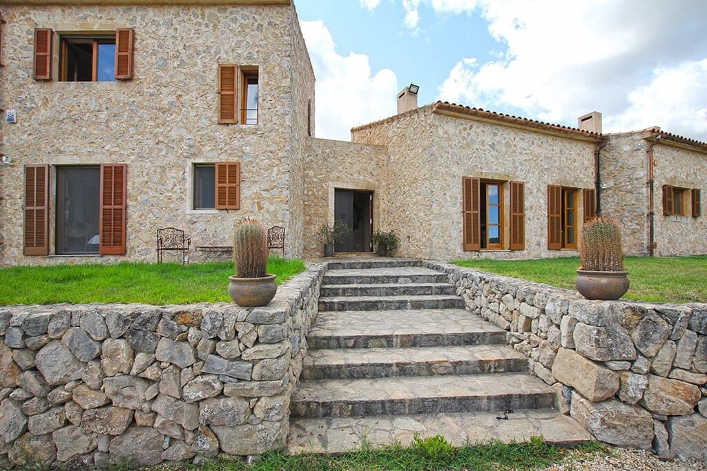 3 quarto Quinta/Casa Rural para venda em Son Servera com piscina - 1 980 000 € (Ref: 9873071)