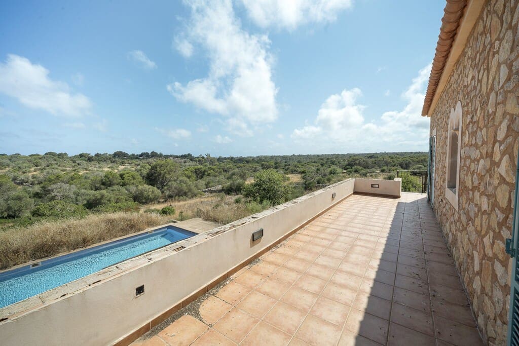 5 bedroom Finca/Country House for sale in Cala Llombards with pool garage - € 2,970,000 (Ref: 9889934)