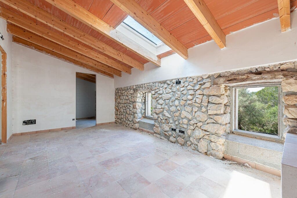 3 bedroom Finca/Country House for sale in Pollensa / Pollenca - € 1,795,000 (Ref: 9904020)