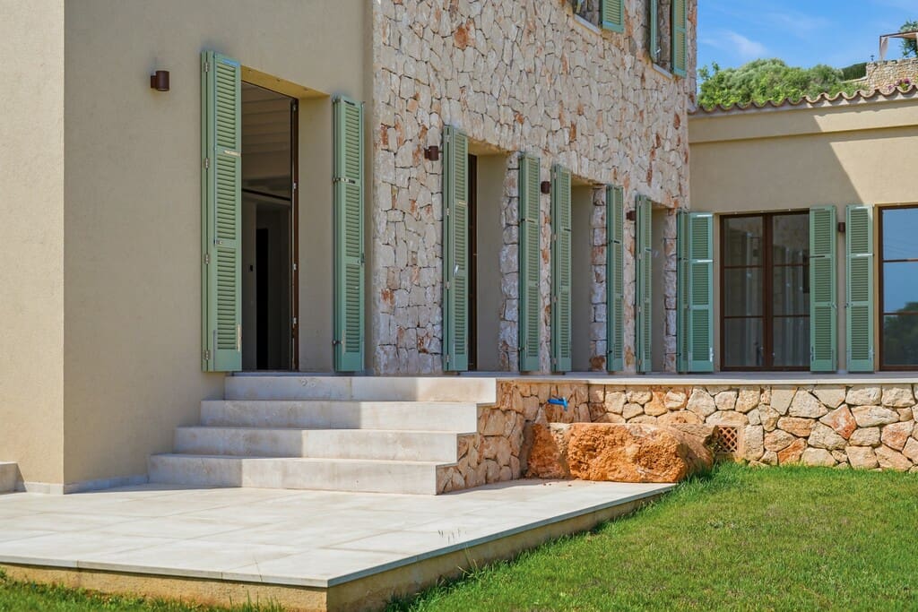 4 soveværelse Villa til salg i Sant Llorenc des Cardassar med swimmingpool - € 2.810.000 (Ref: 9906952)
