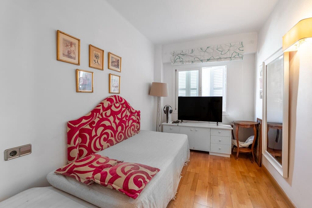 3 bedroom Apartment for sale in Pollensa / Pollenca - € 699,000 (Ref: 9915361)