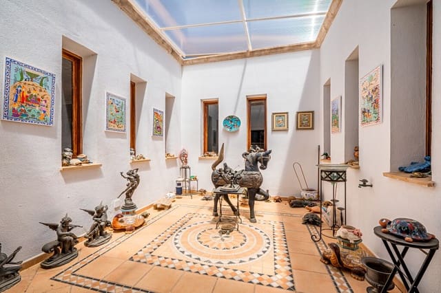 5 sypialnia Finka/Dom wiejski na sprzedaż w Puigpunyent z basenem garażem - 3 500 000 € (Ref: 9920041)