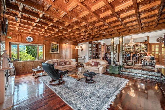 5 sypialnia Finka/Dom wiejski na sprzedaż w Puigpunyent z basenem garażem - 3 500 000 € (Ref: 9920041)