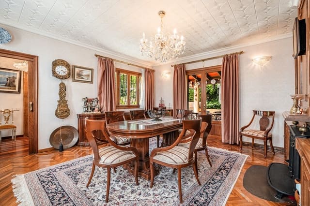 5 sypialnia Finka/Dom wiejski na sprzedaż w Puigpunyent z basenem garażem - 3 500 000 € (Ref: 9920041)