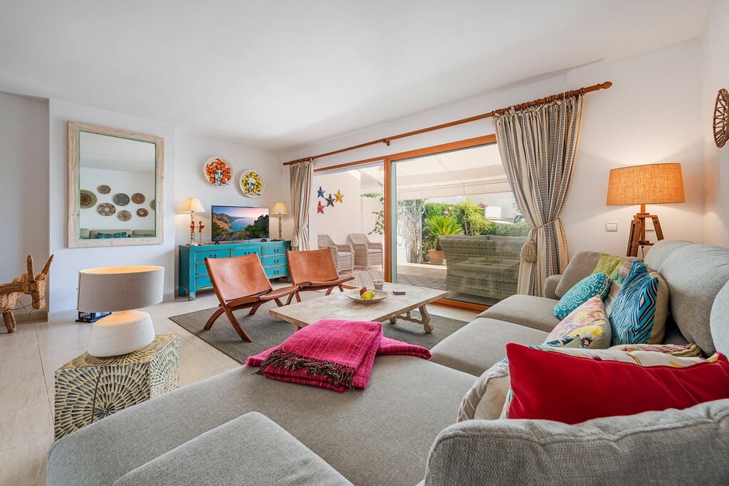 Casa de 4 habitaciones en Pollensa / Pollença en venta con piscina garaje - 1.650.000 € (Ref: 9921863)
