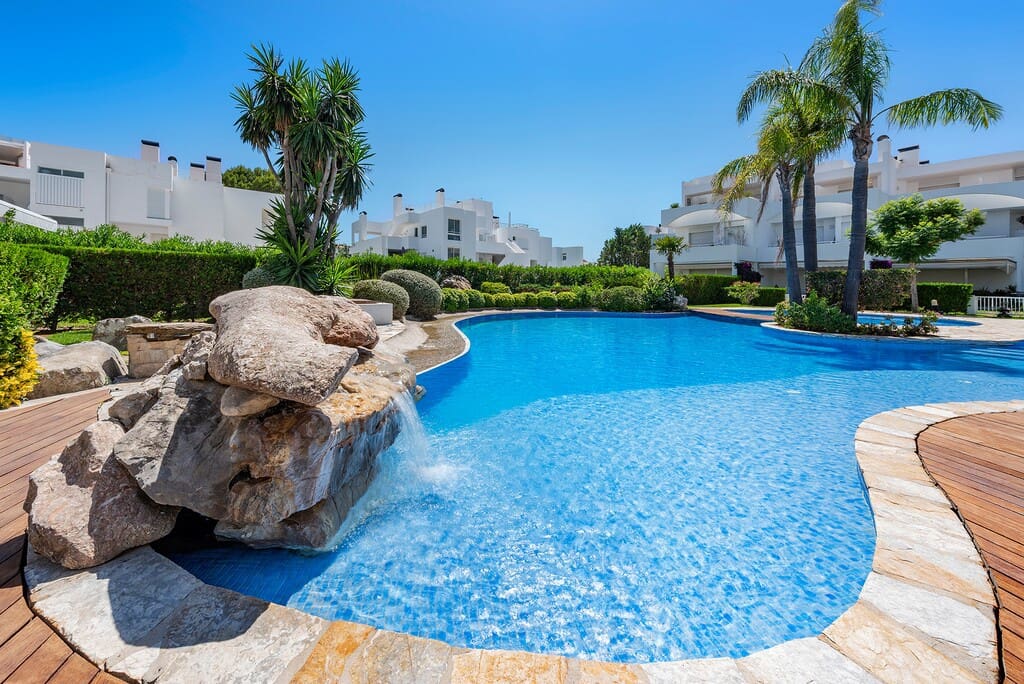 Casa de 4 habitaciones en Pollensa / Pollença en venta con piscina garaje - 1.650.000 € (Ref: 9921863)